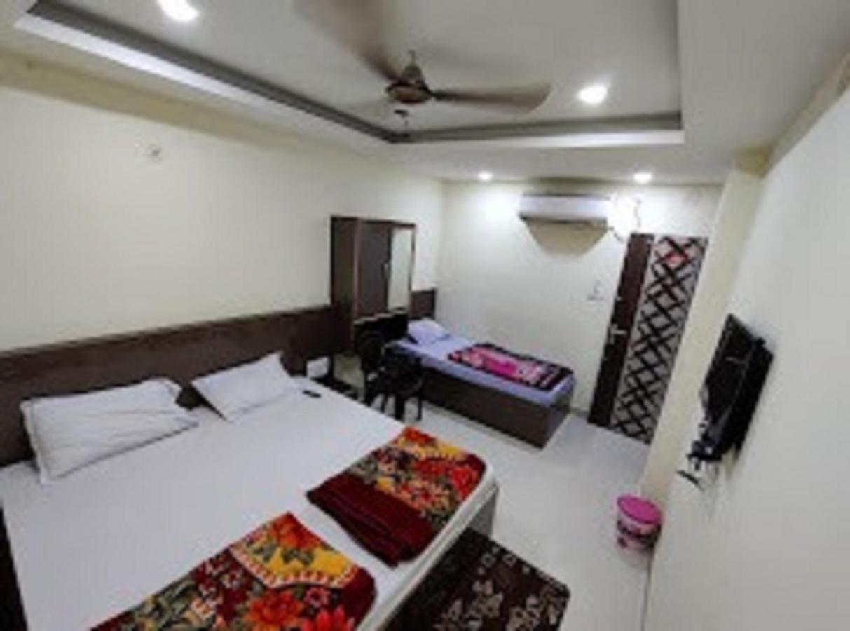 Swastik Guest House Варанаси Екстериор снимка